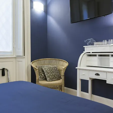 Household Settembrini 게스트하우스 4*