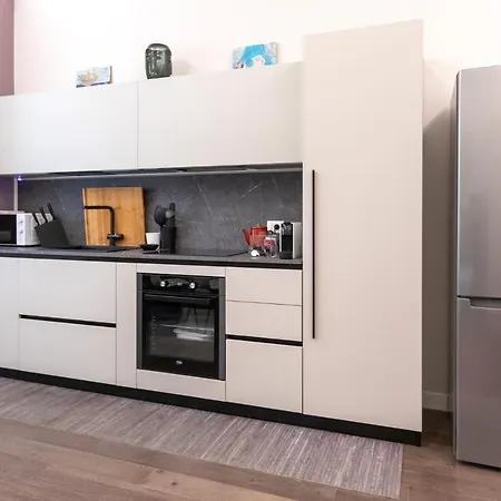 Household Settembrini 3* Milano